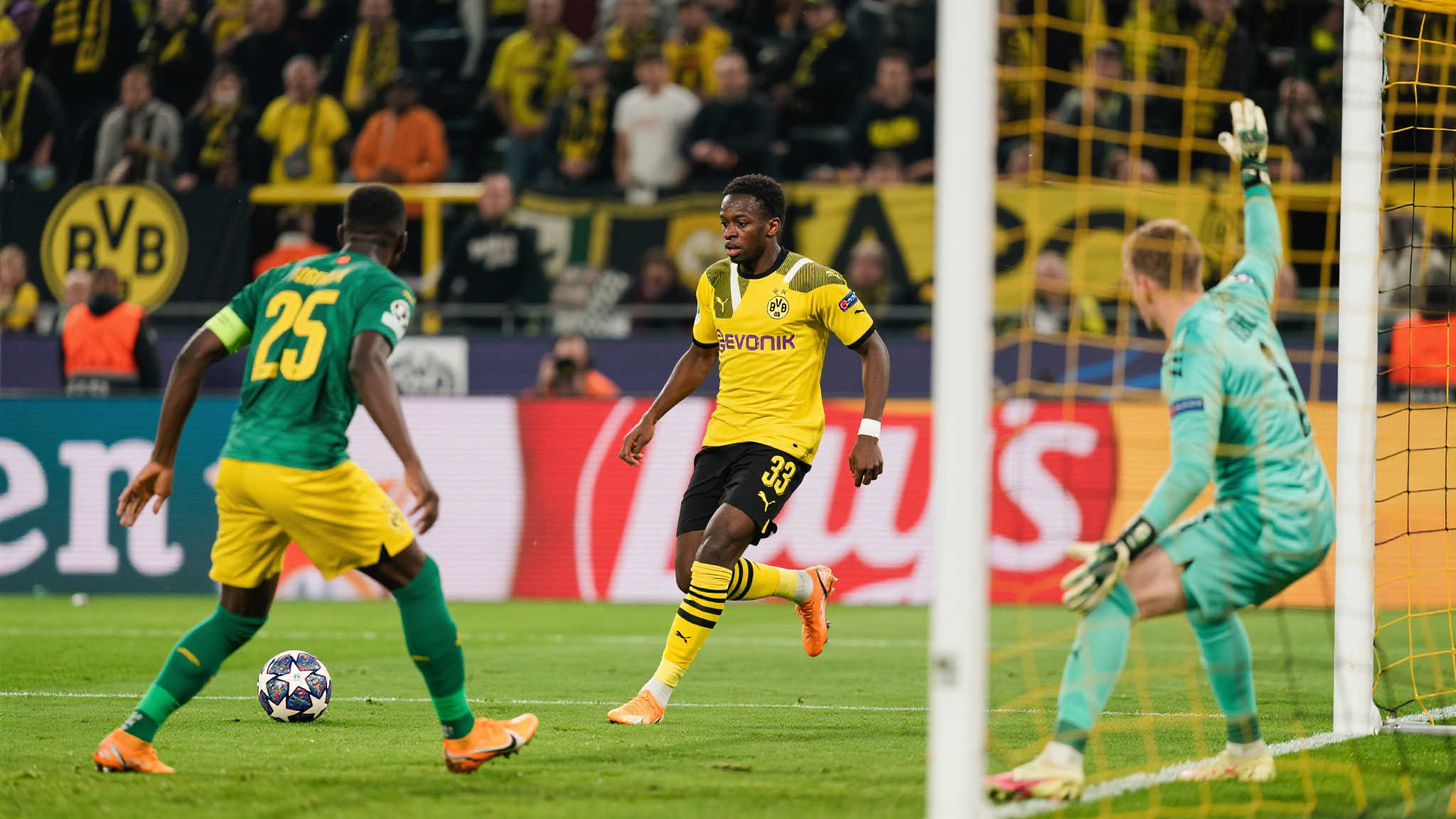 然而，非洲冠军并未因此放弃。他们在第70分钟和第7